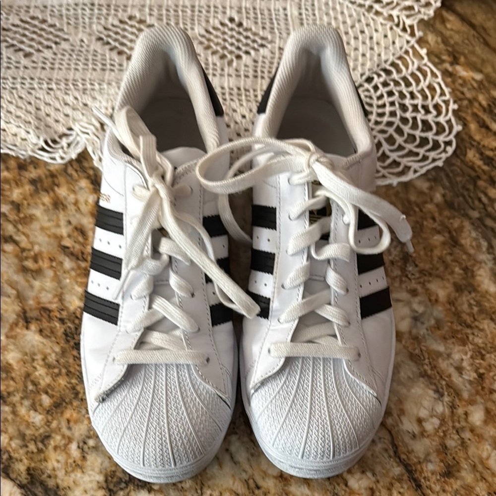 Like New - adidas White and Black Athletic Shoes